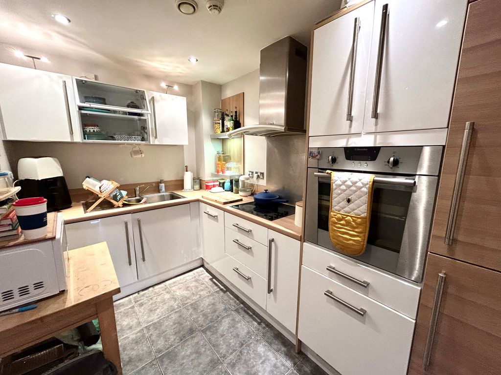 Property photo 3 of 13