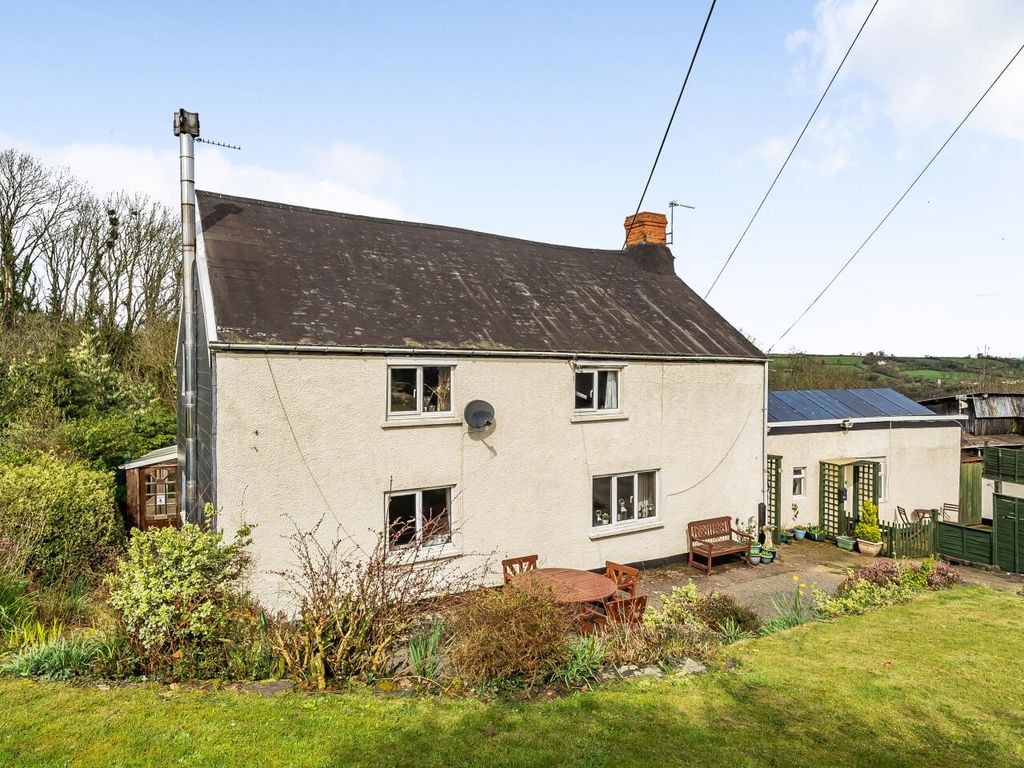 Property photo 2 of 22 2 Farmhouse.Jpg