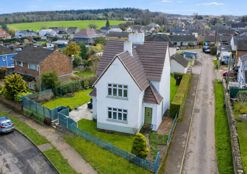 Property photo 1 of 22