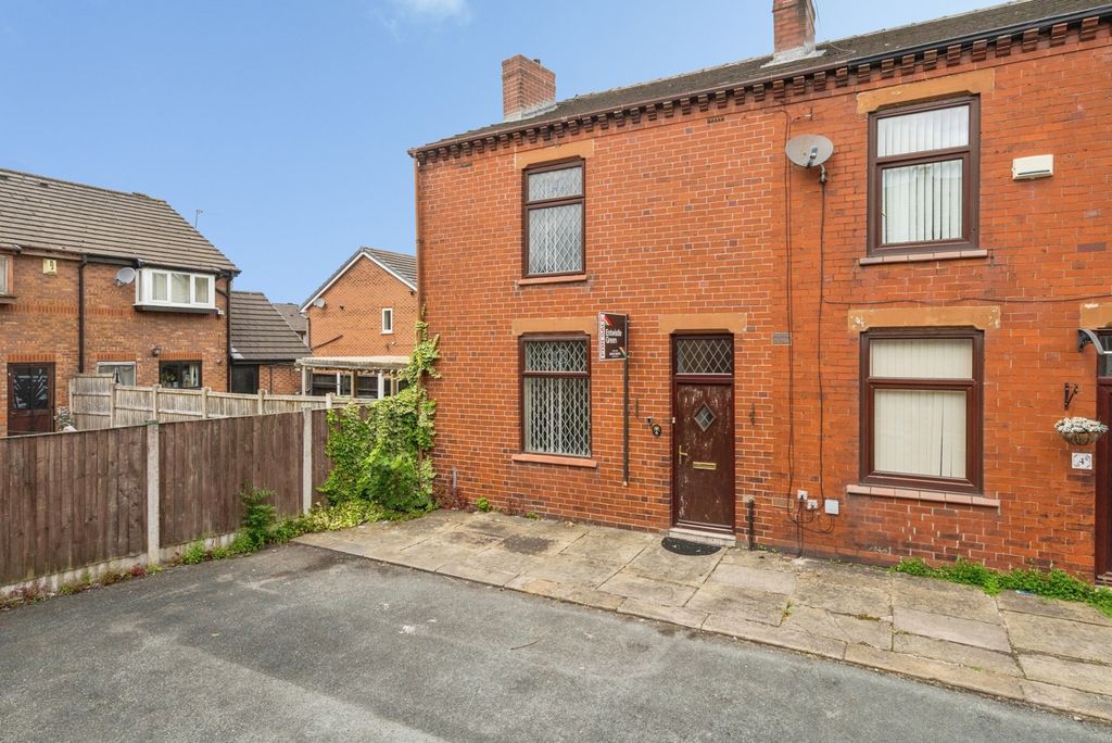 Property photo 2 of 16 Pbox-Img.Jpg