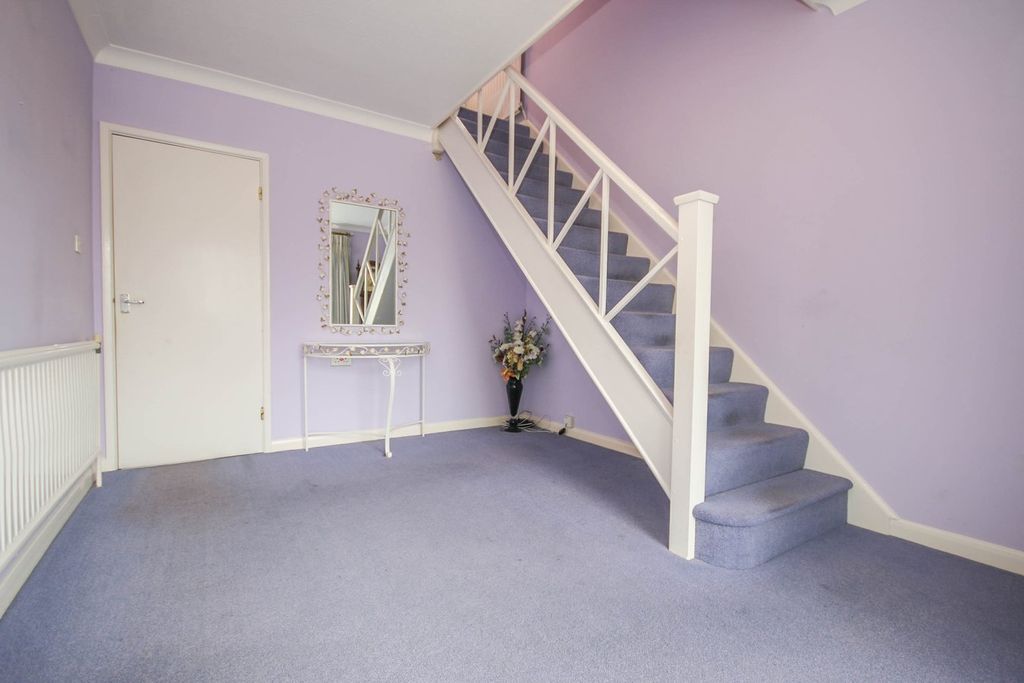 Property photo 3 of 19
