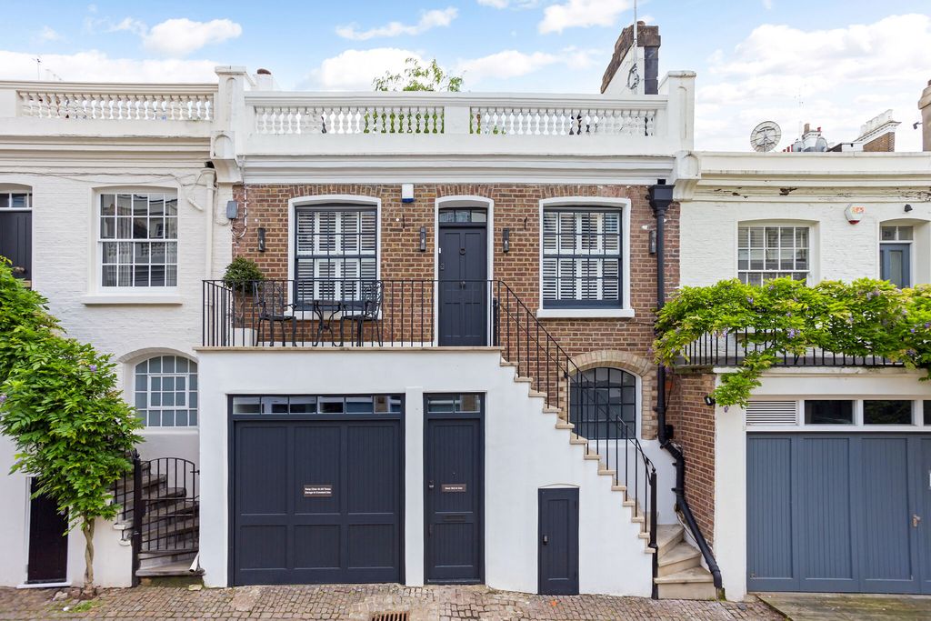 Property photo 1 of 10 Exterior