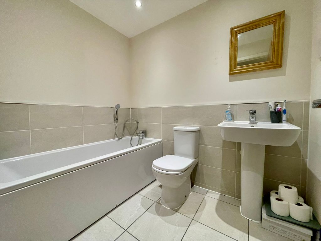 Additional image 10 of 4 bed end terrace house for saleParry Rise, Biggleswade SG18