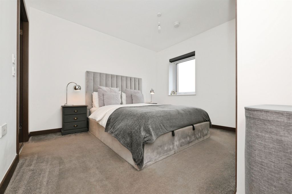 Additional image 10 of 1 bed flat for saleEdinburgh Gate, Harlow CM20