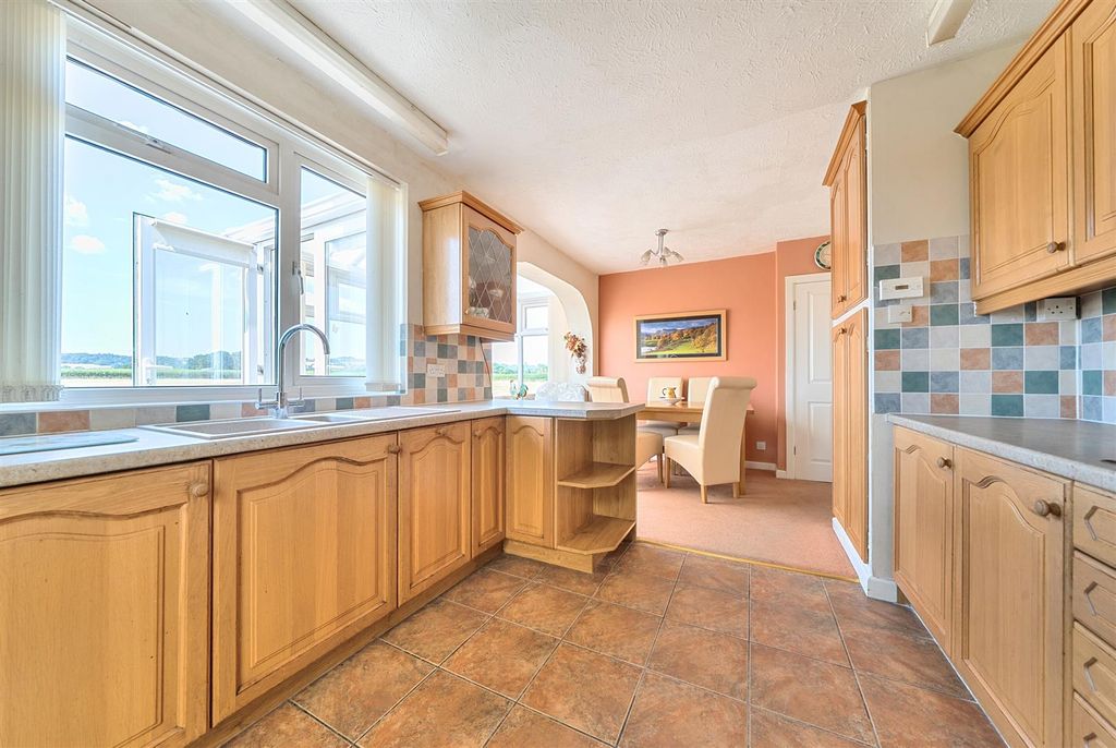 Property photo 3 of 28 1493497-14-6A590A3725B7c.Jpg
