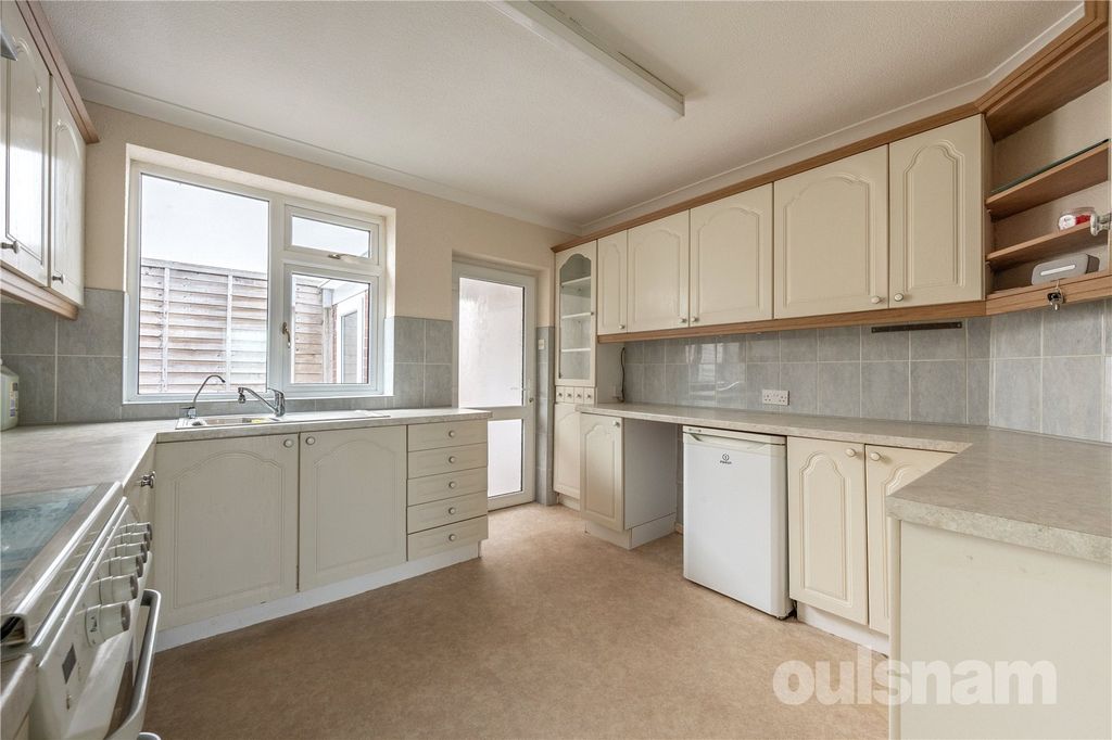 Property photo 2 of 15 Picture No. 04