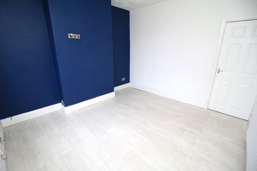 Property photo 3 of 11 Img_6887