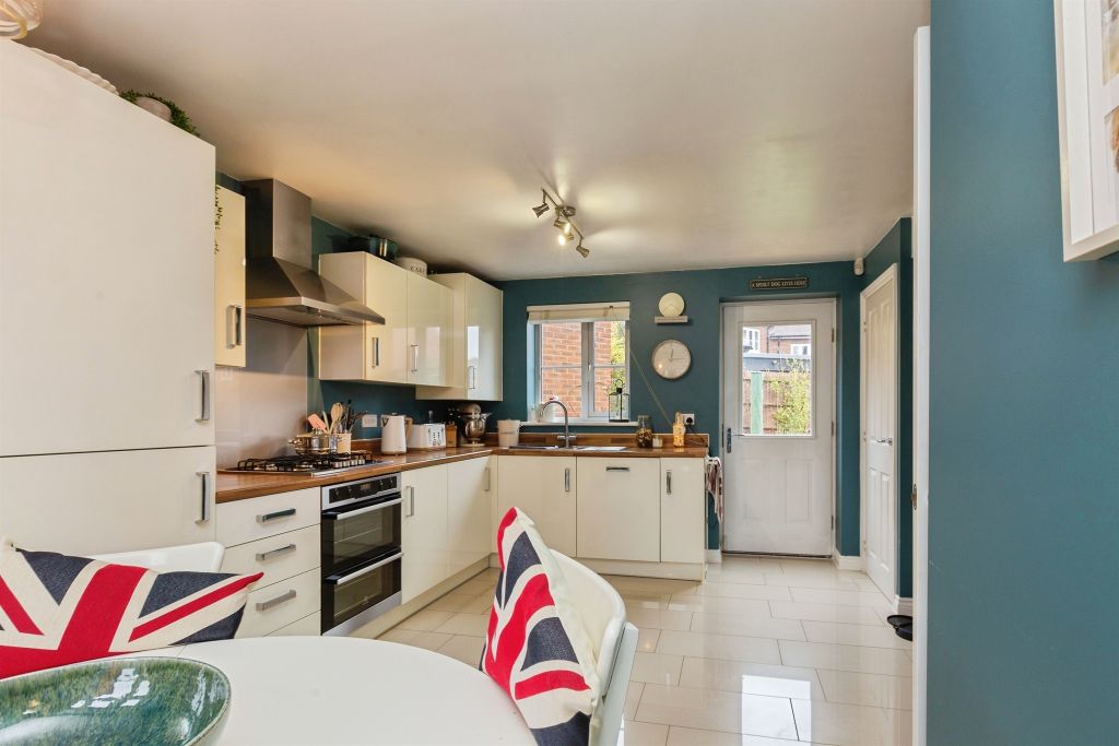 Property photo 3 of 20