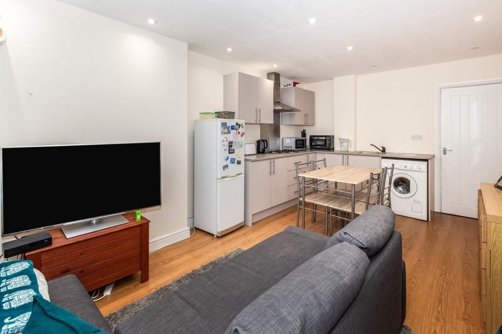 Property photo 3 of 5