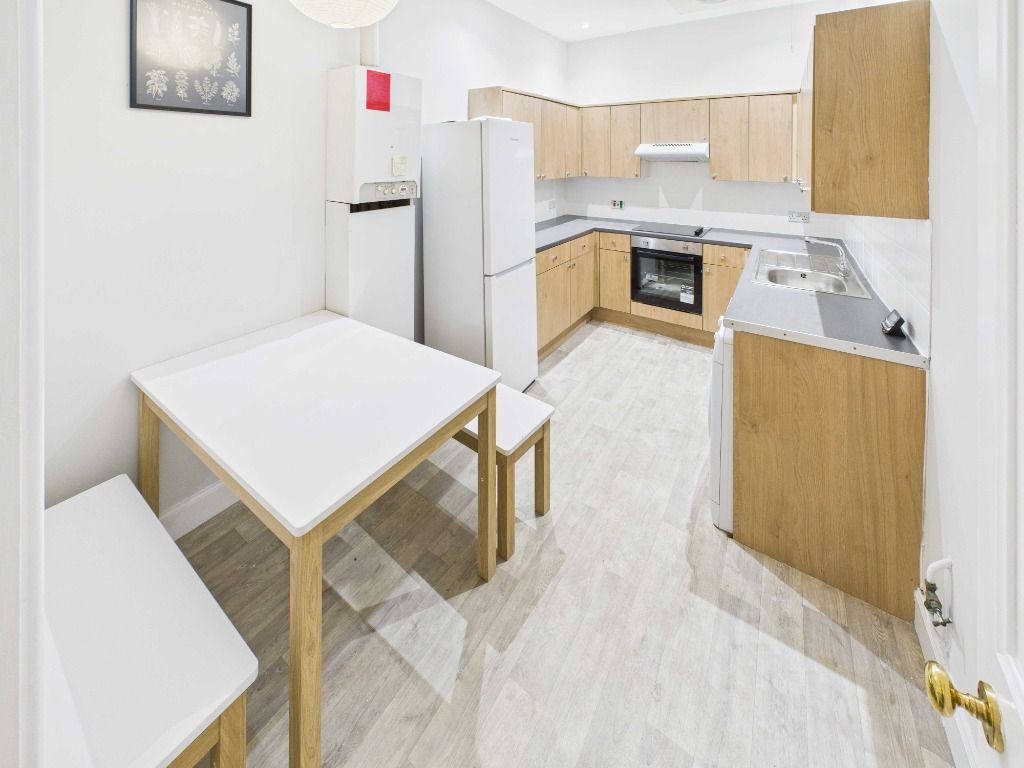 Property photo 3 of 8 Photo 3