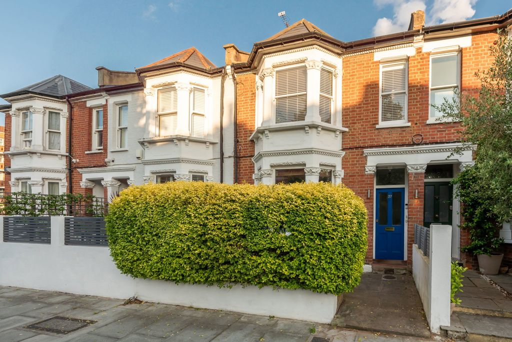 Property photo 1 of 19