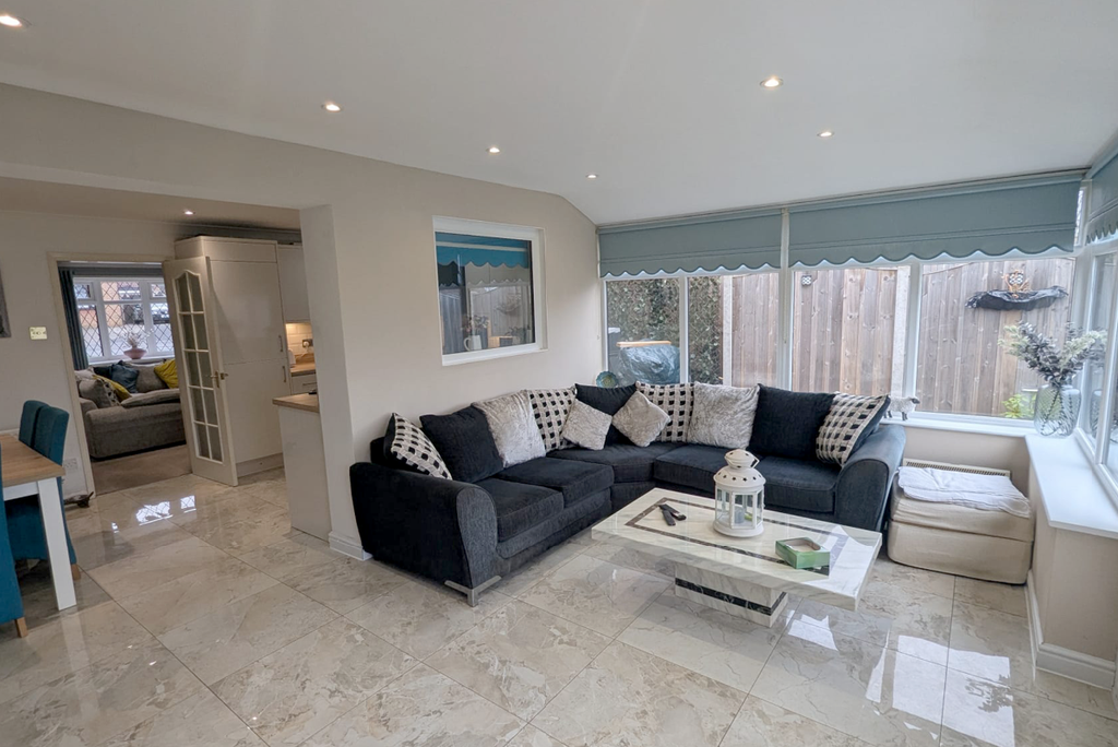 Property photo 2 of 34