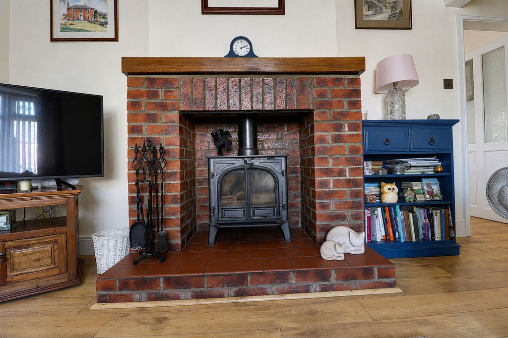 Property photo 3 of 17
