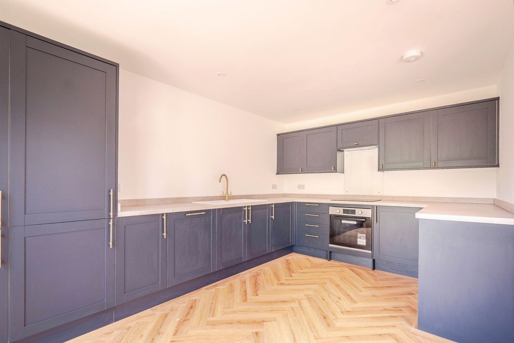 Property photo 3 of 25 Photo