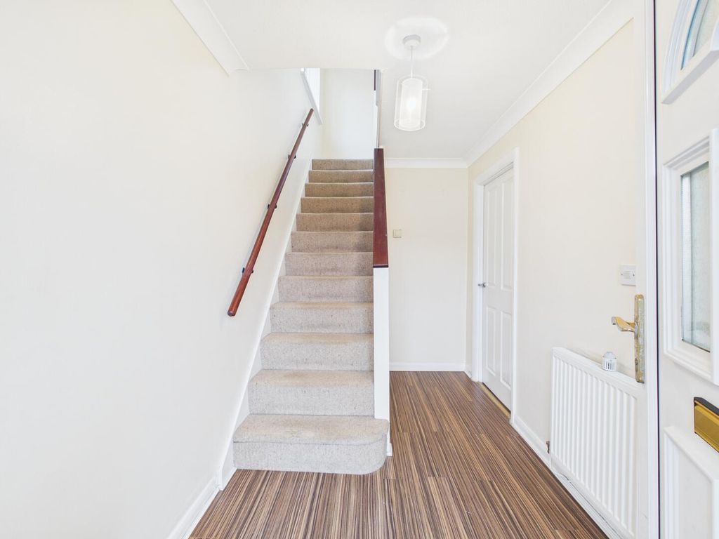 Property photo 2 of 12 Hallway