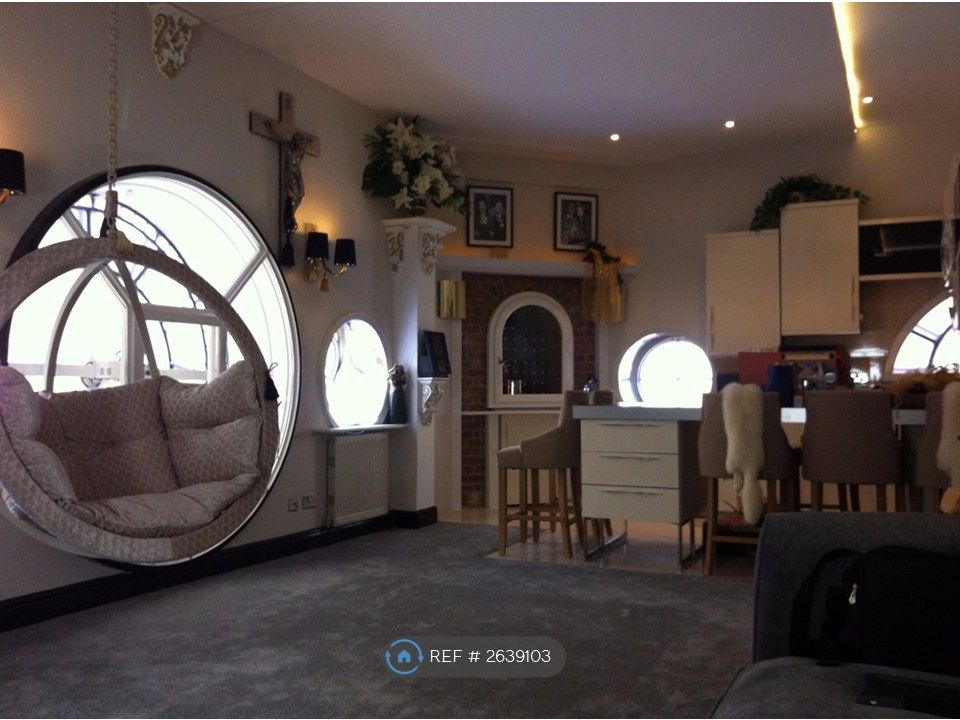 Property photo 3 of 24
