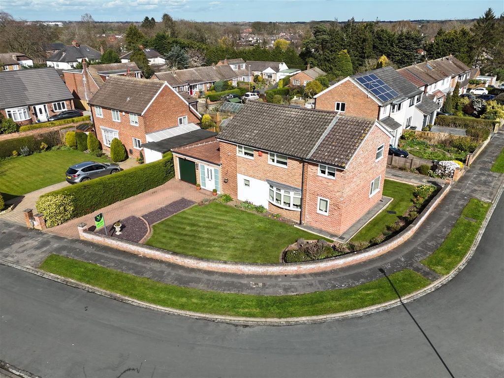 Property photo 1 of 24 Externally