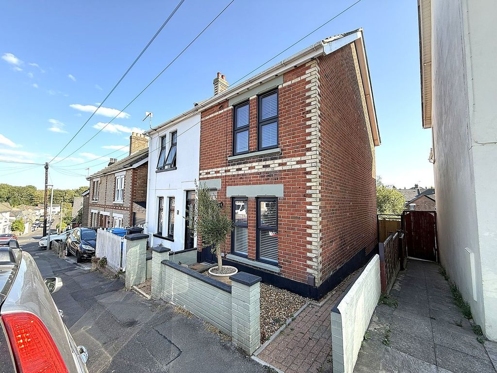 Property photo 1 of 33