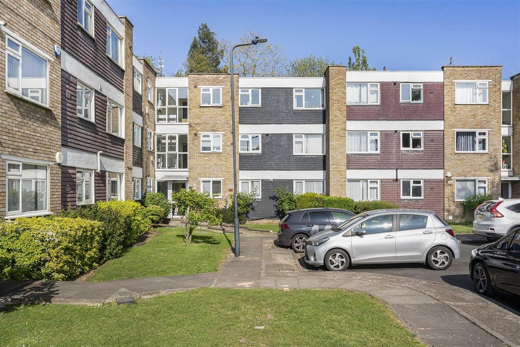 Property photo 1 of 11 3_80020.Jpg