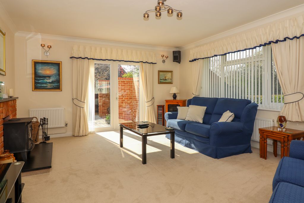 Property photo 2 of 19