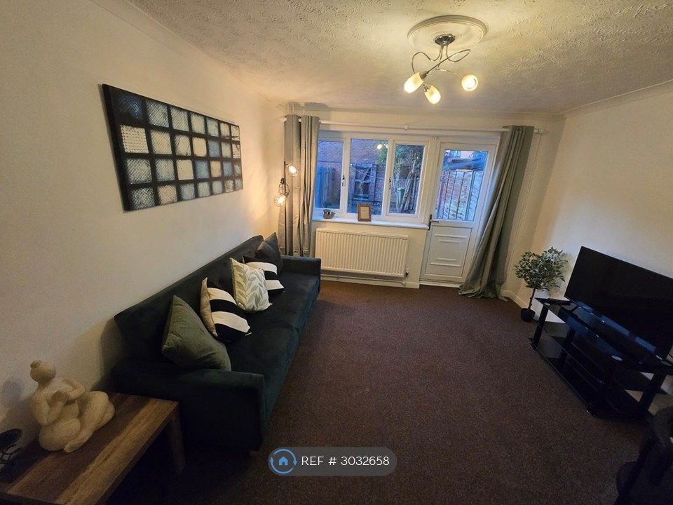 Property photo 3 of 8