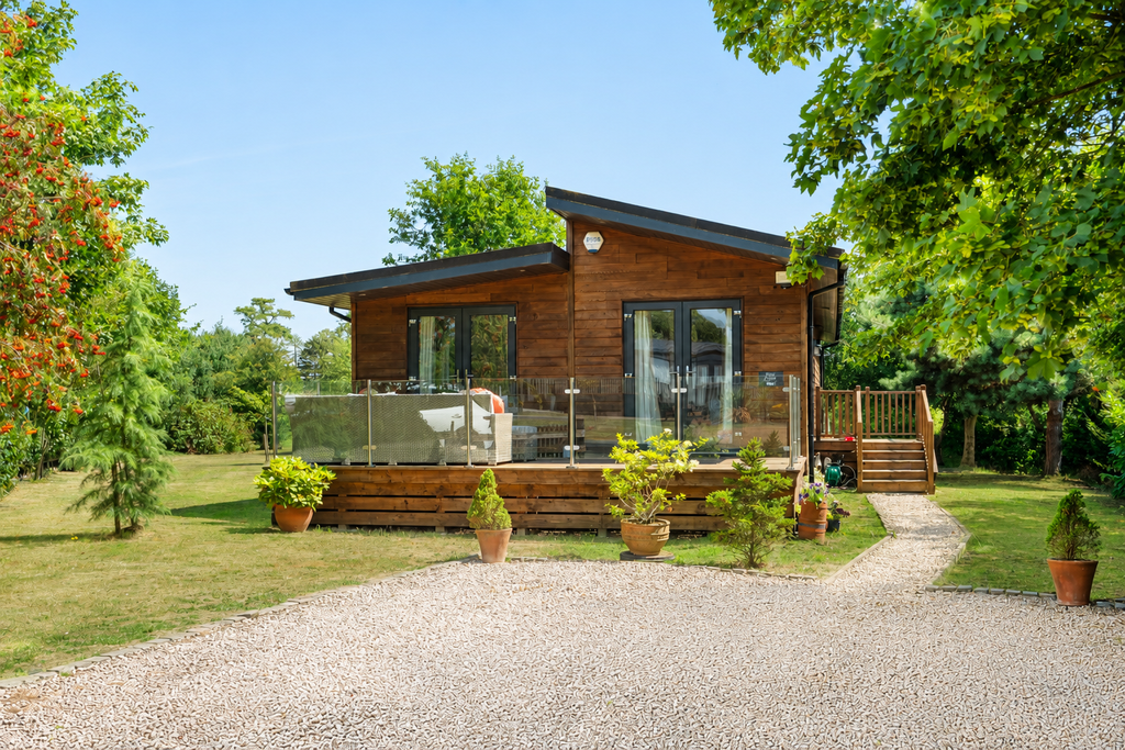 Property photo 1 of 20 Exterior