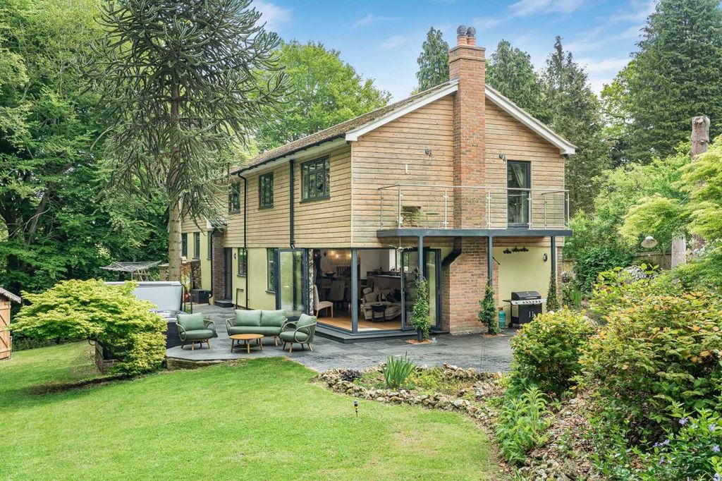 Property photo 1 of 20