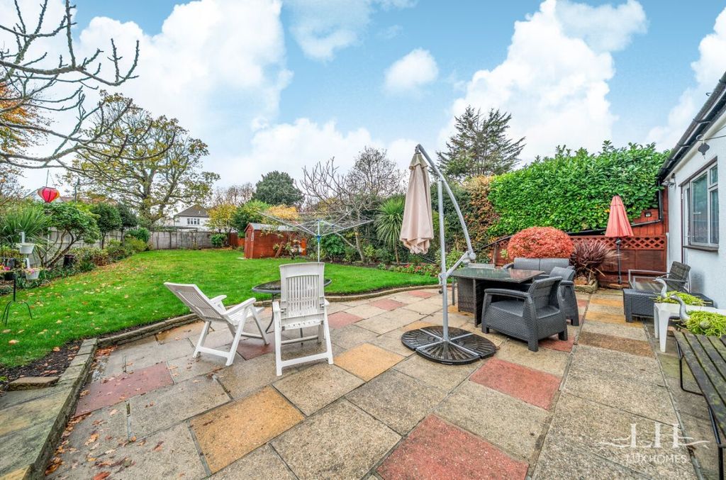 Property photo 1 of 25