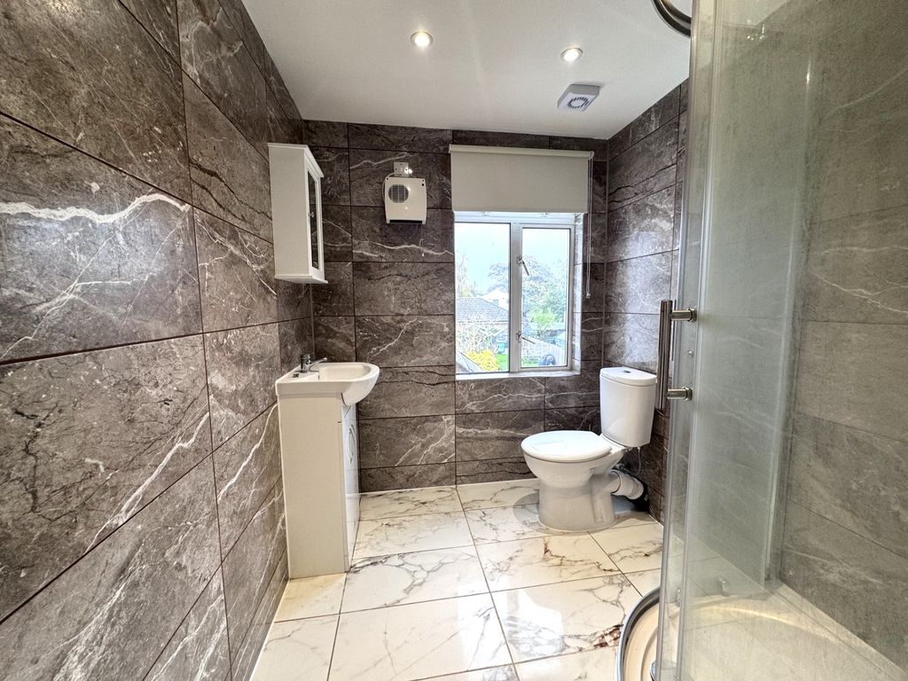 Property photo 3 of 3