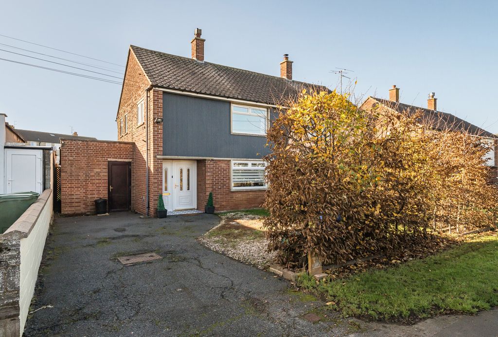 Property photo 1 of 11 1382475-2-691B0c3...