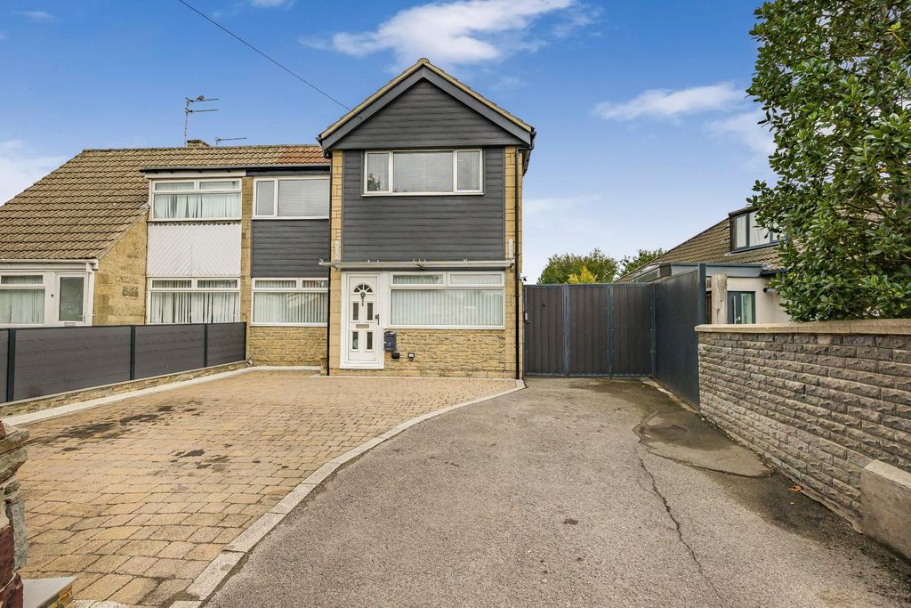 Property photo 1 of 29