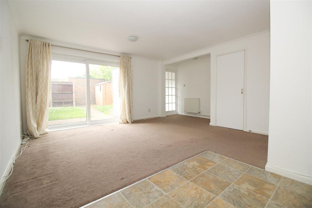 Property photo 3 of 8 Living Room.Jpg