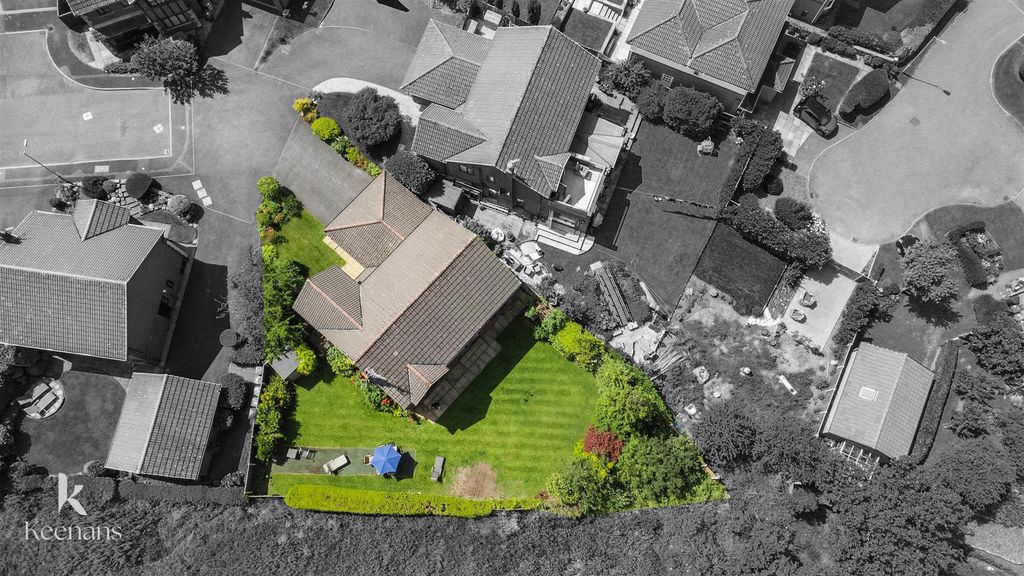 Property photo 2 of 51 10 Oakley Drone.Jpg