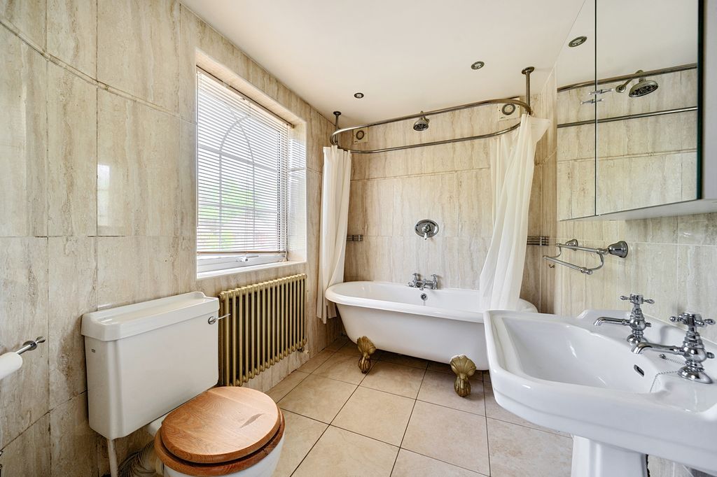 Additional image 13 of 4 bed detached house for saleEmpress Avenue, Farnborough GU14