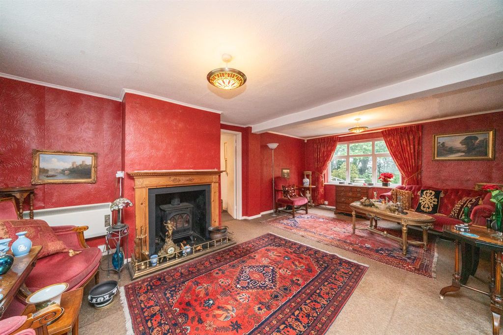 Property photo 3 of 24 Westwick-Warren-04478.Jpg