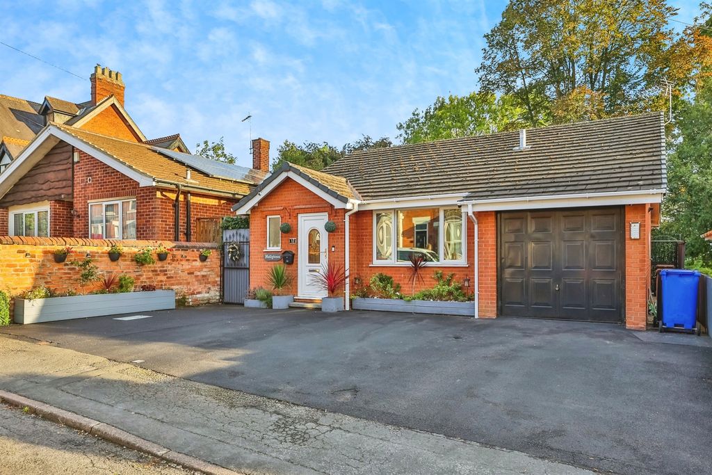 Property photo 1 of 17