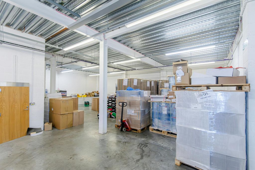 Property photo 2 of 6 7.Jpg