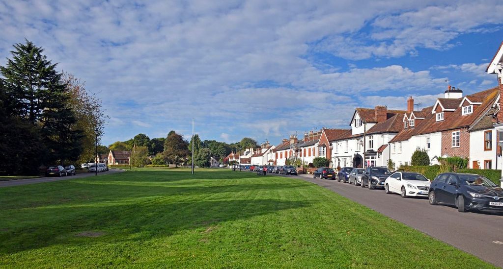 Property photo 3 of 12