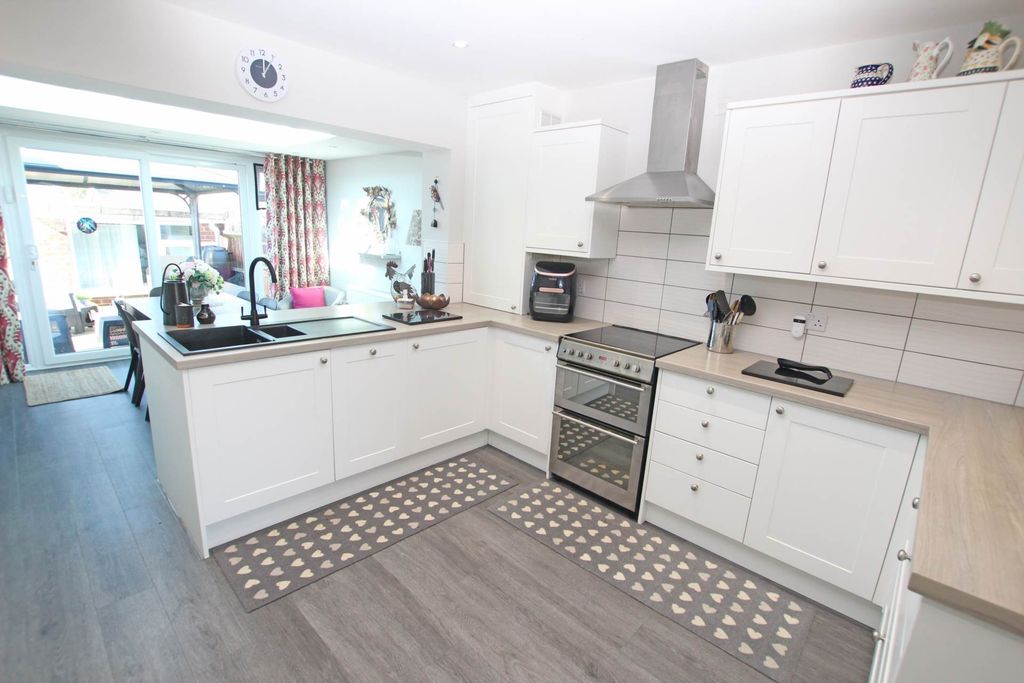 Additional image 16 of 3 bed detached bungalow for saleCastle View Gardens, Westham BN24