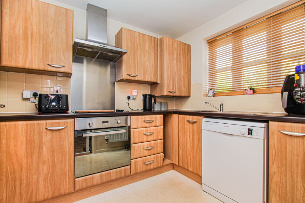 Property photo 2 of 13 Kitchen