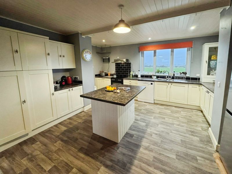 Property photo 2 of 20 Photo 14