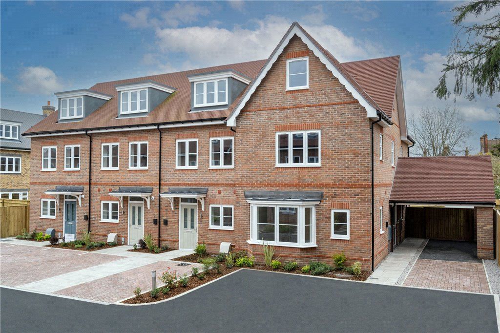 Property photo 1 of 15 External