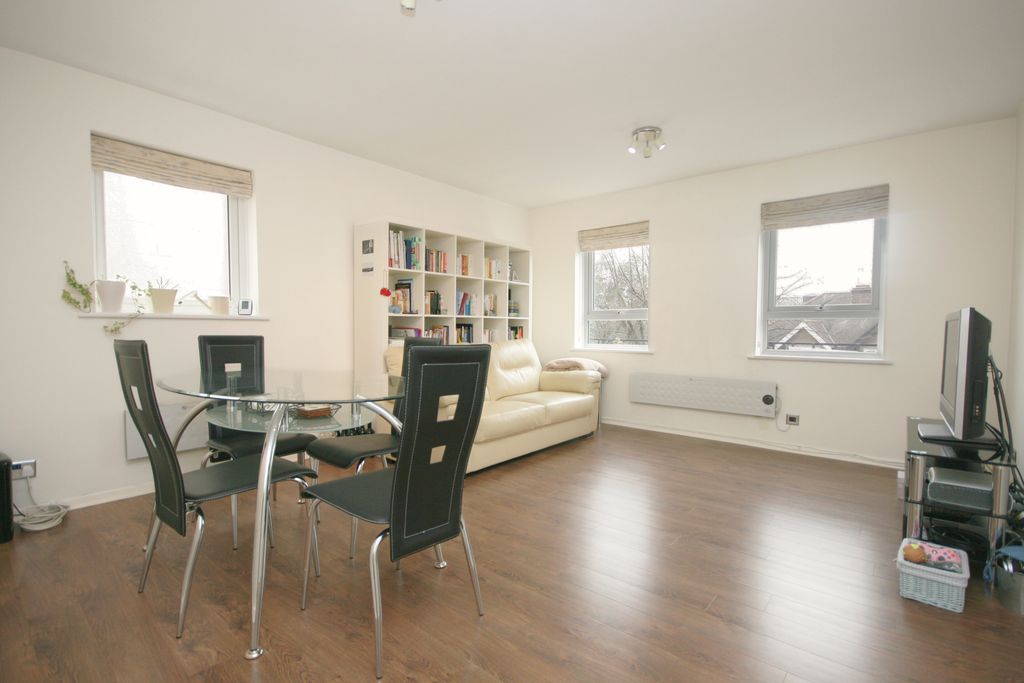 Property photo 2 of 5