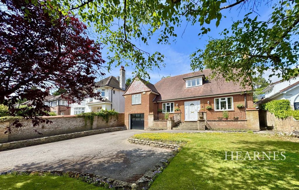 Property photo 1 of 22