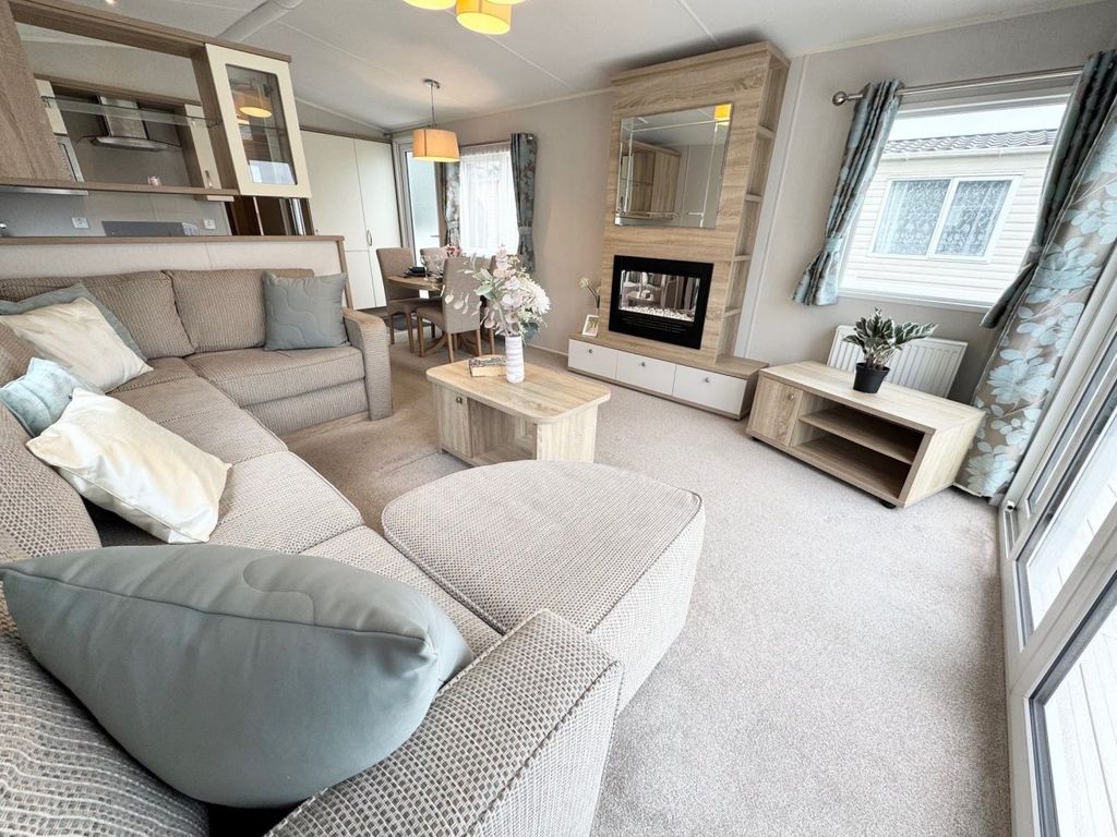 Property photo 1 of 6 Car0020962 - Static Caravan