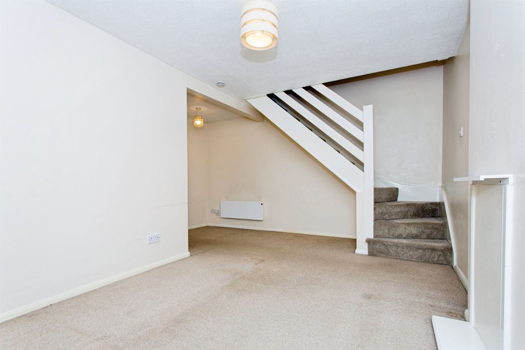 Property photo 2 of 23