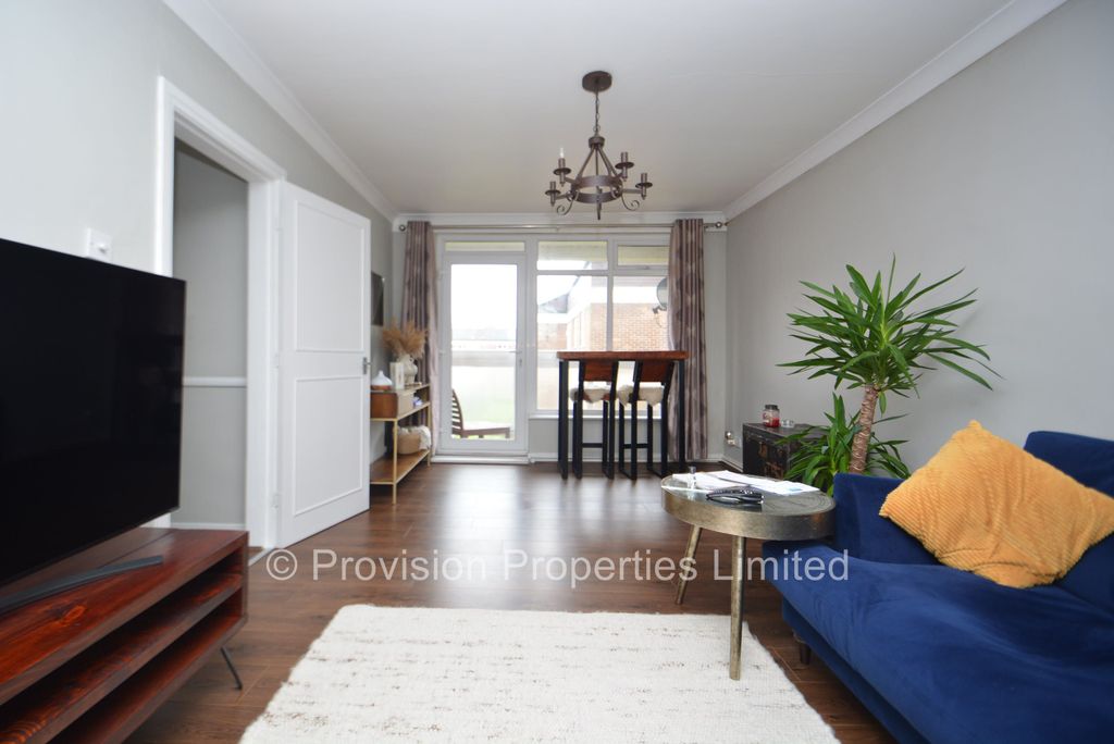 Property photo 2 of 19 Photo