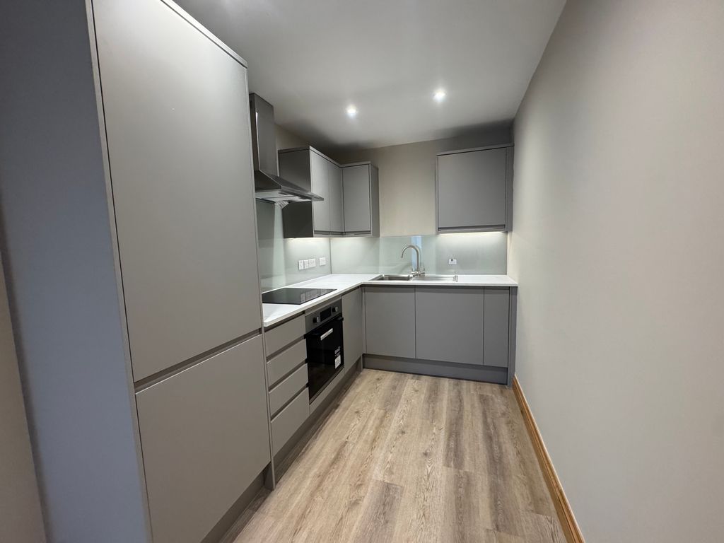 Property photo 2 of 7 Kitchen