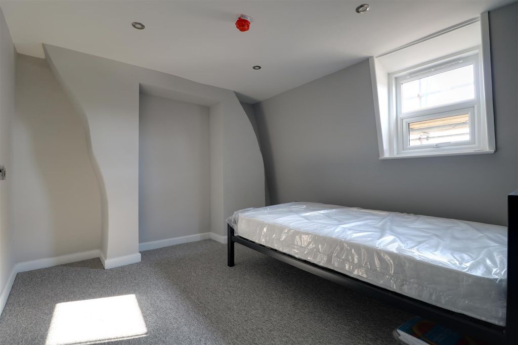Additional image 8 of 6 bed shared accommodation to rentPreston Street, Brighton BN1
