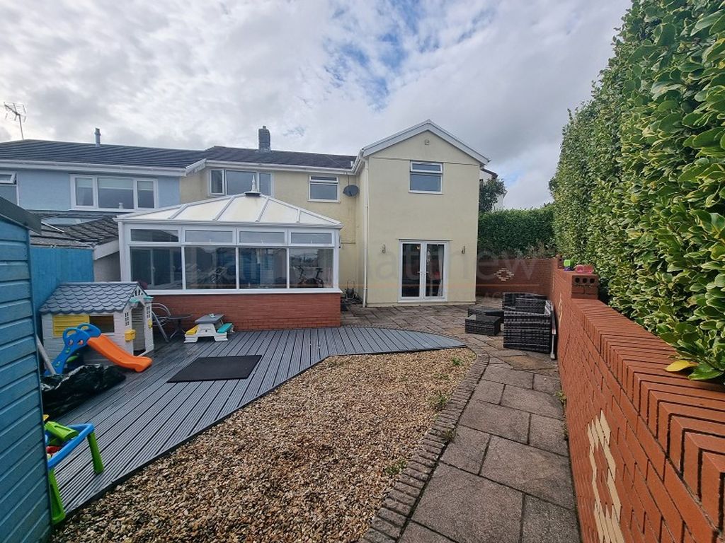 Property photo 2 of 33 Outside